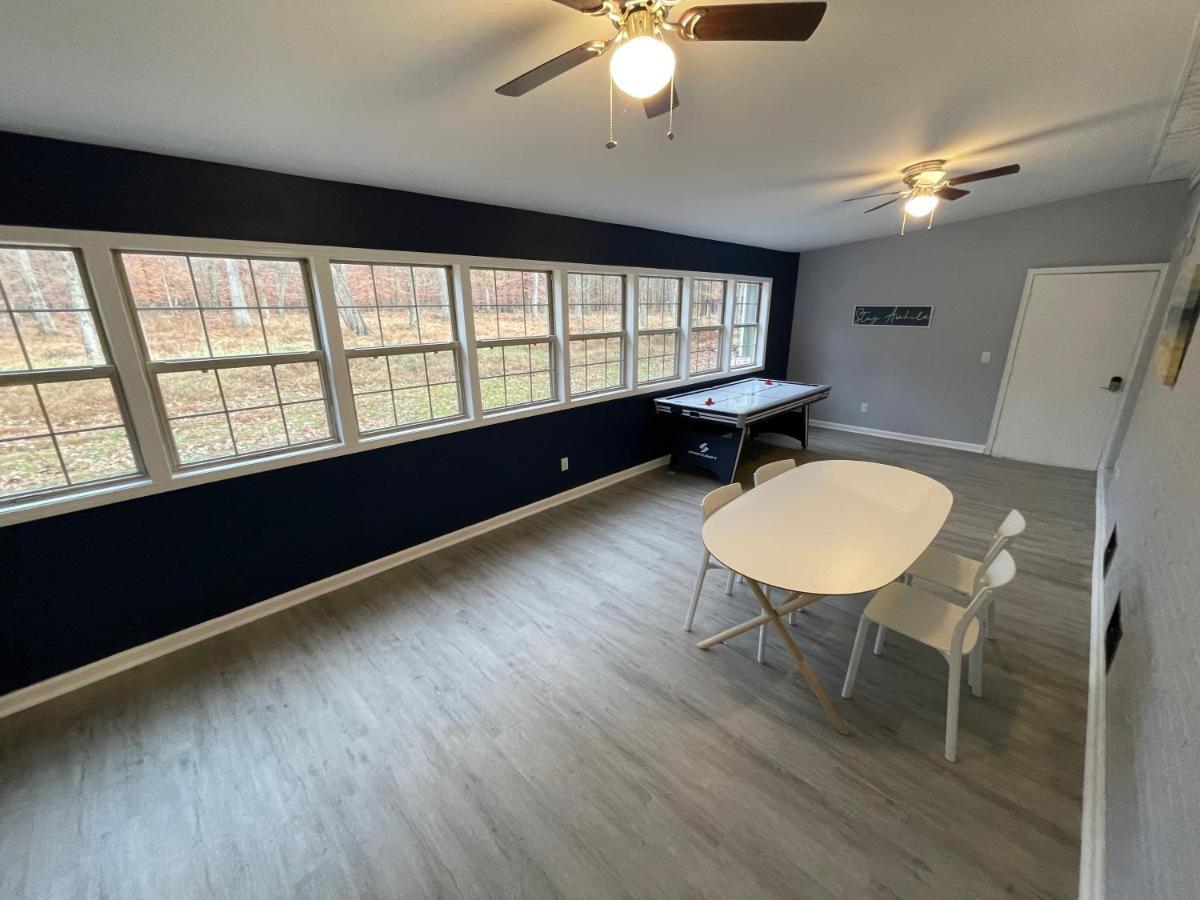 Remodeled Cottage With Sunroom Manchester Exteriör bild